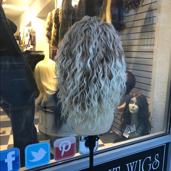 Curly ombré blonde Swisslace Lacefront Wig main image 6